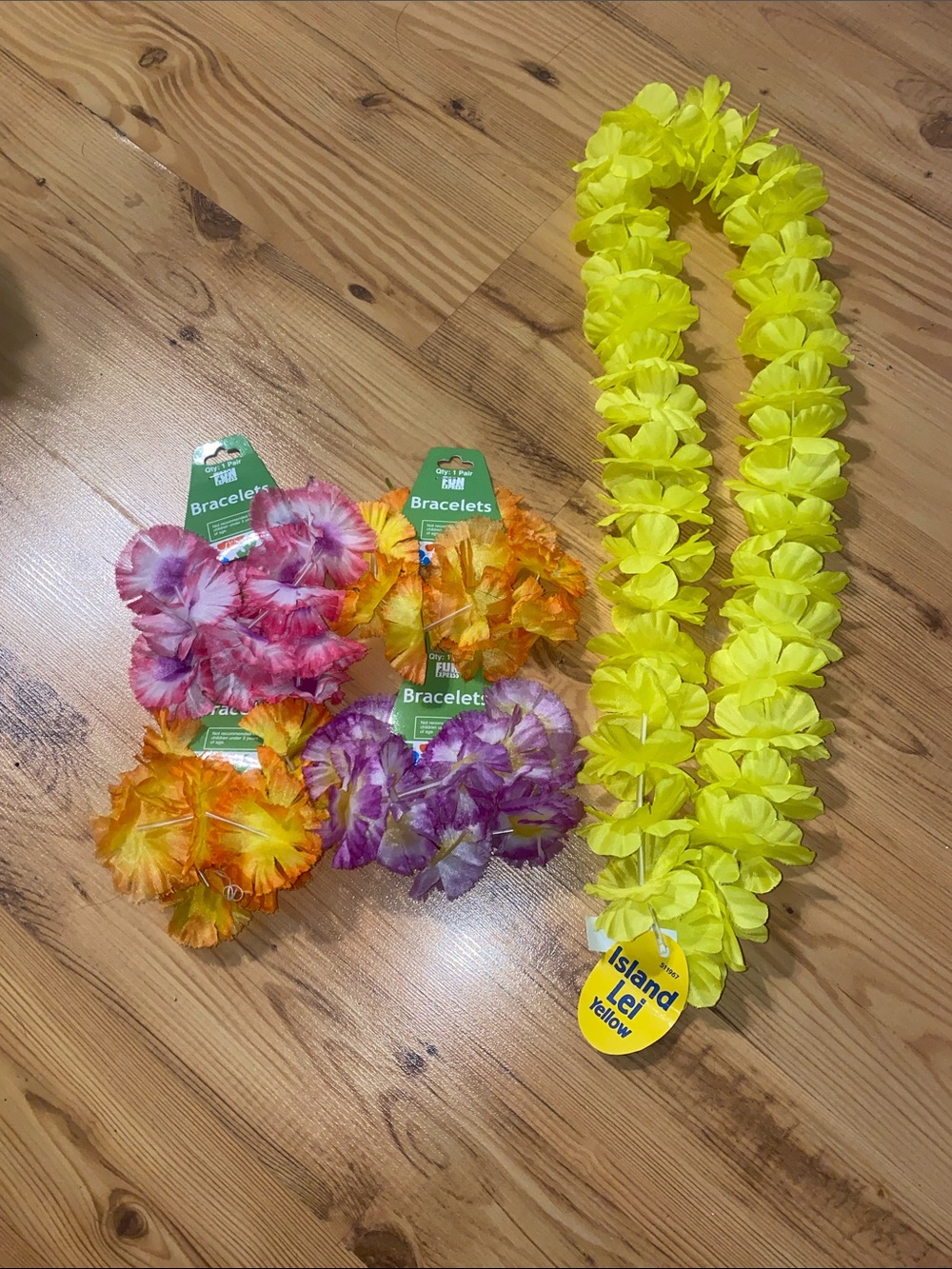 Yellow Island Lei Floral Necklace with Multicolor Flower Bracelets